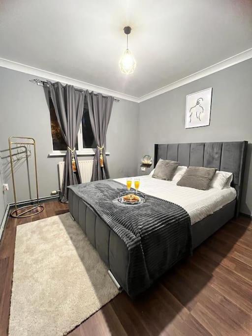 Lovely, Two Bedroom Apartment Central Location Лондон Екстериор снимка